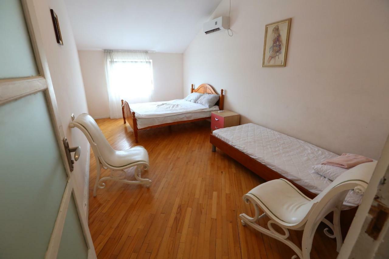 Guest House One Two Three Tiflis Exterior foto
